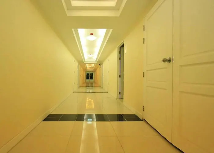 The Grow & Hotel