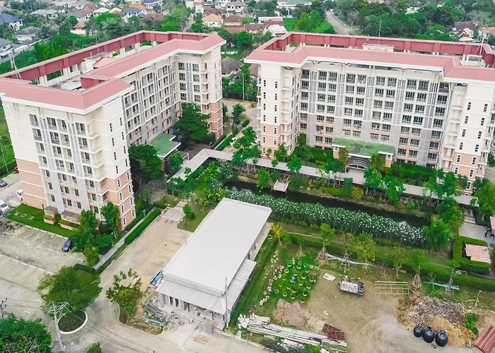 Hotel The Grow & 4*