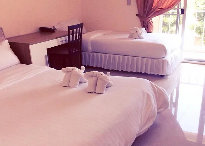 Hotel The Grow & 4*